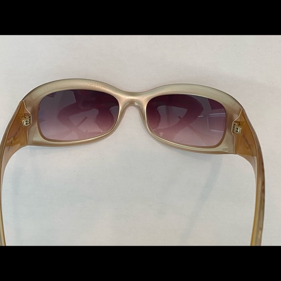 FENDI SUNGLASSES - Picture 7 of 10